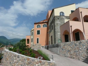 Properties for sale in Italy, on the Italian Rivieras, in the Italian Lakes and Tuscany.